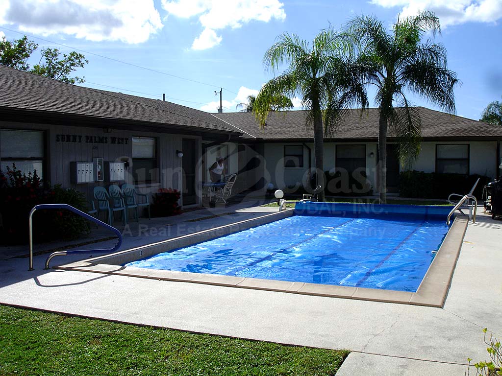 Sunny Palms West Community Pool